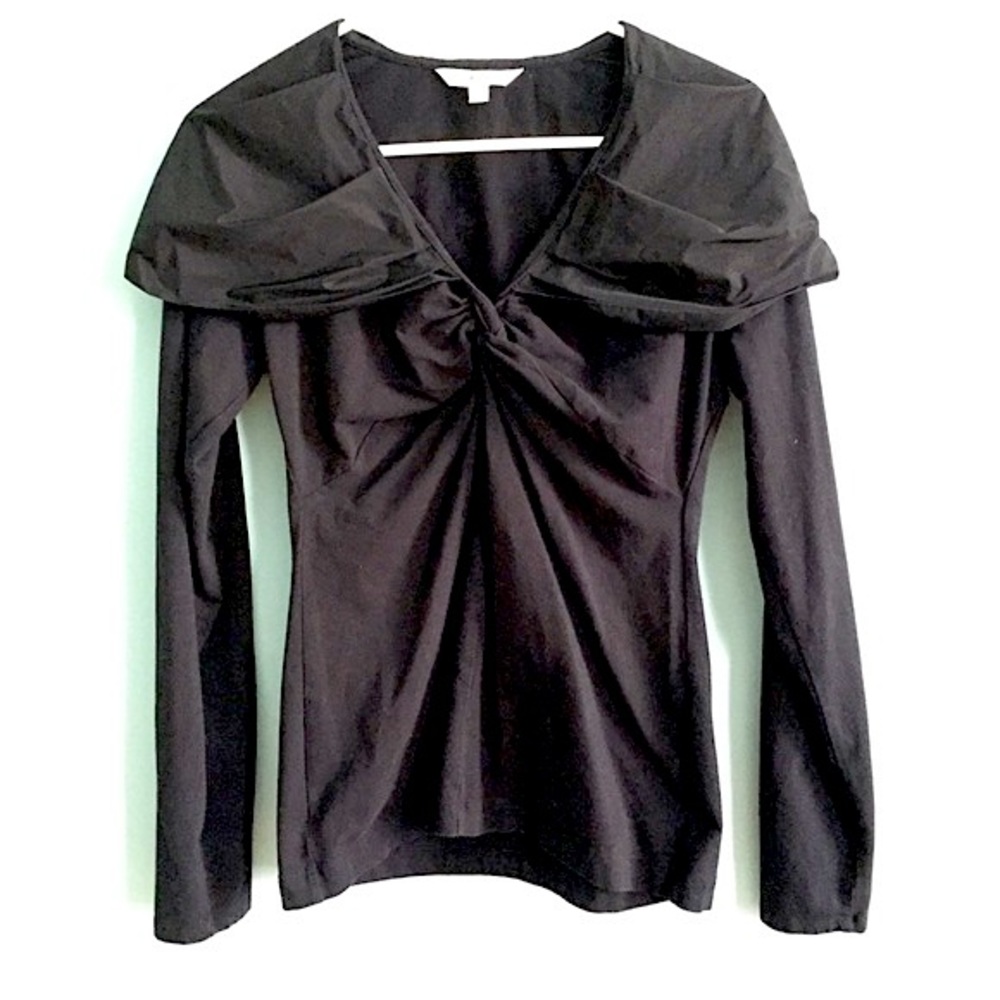 ⚡️CAbi Medium Black Long Sleeve Top •